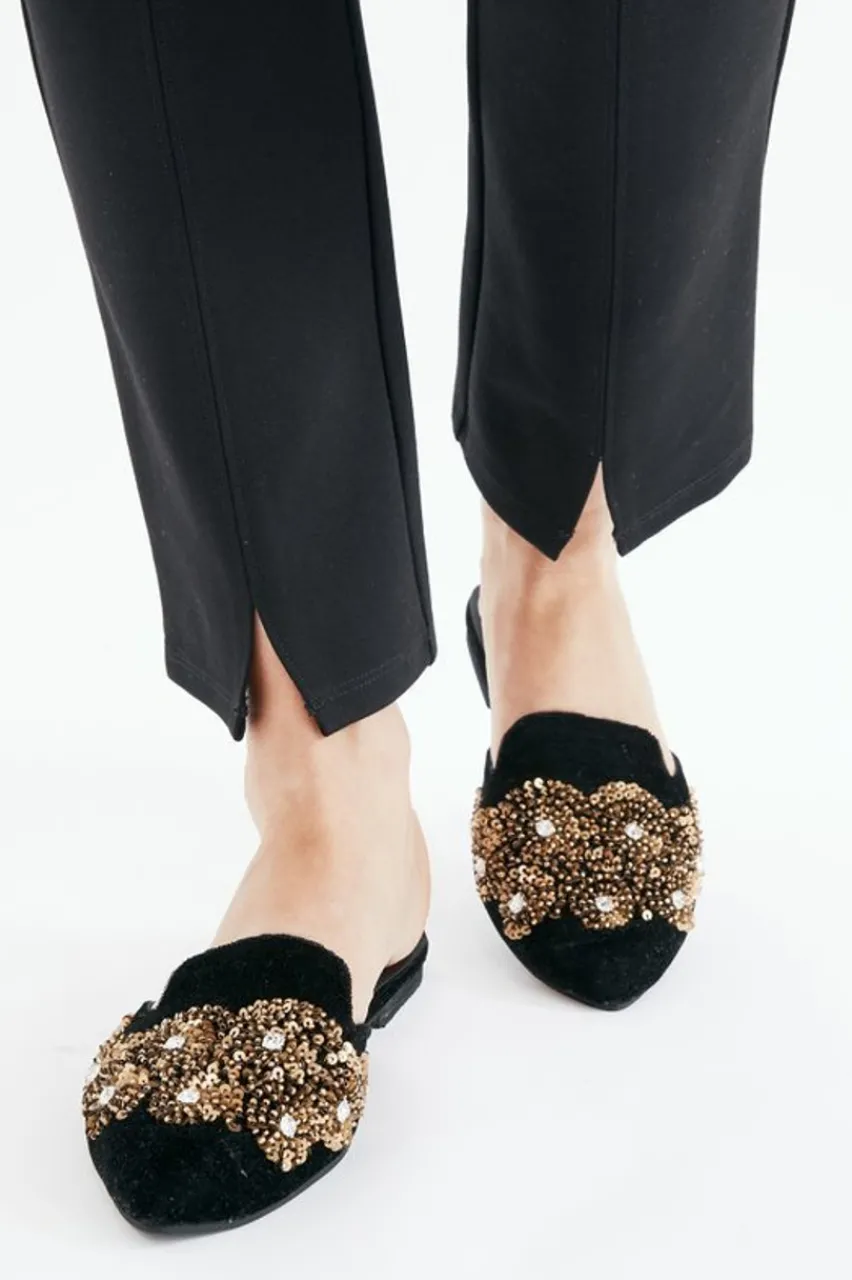 Fashion Delilah Embellished Slide Shoes