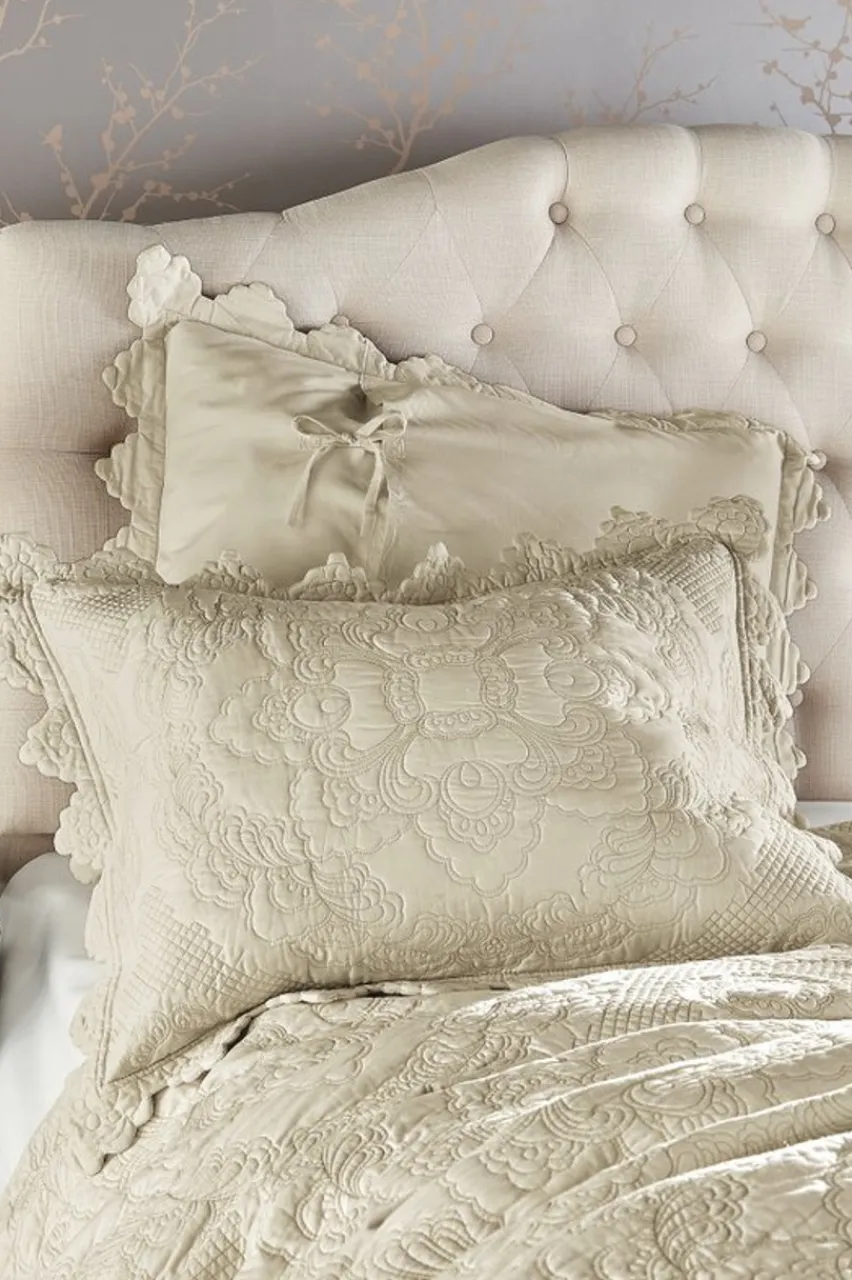 Discount Marguerite Bed Sham Bedding | Bedding Collections